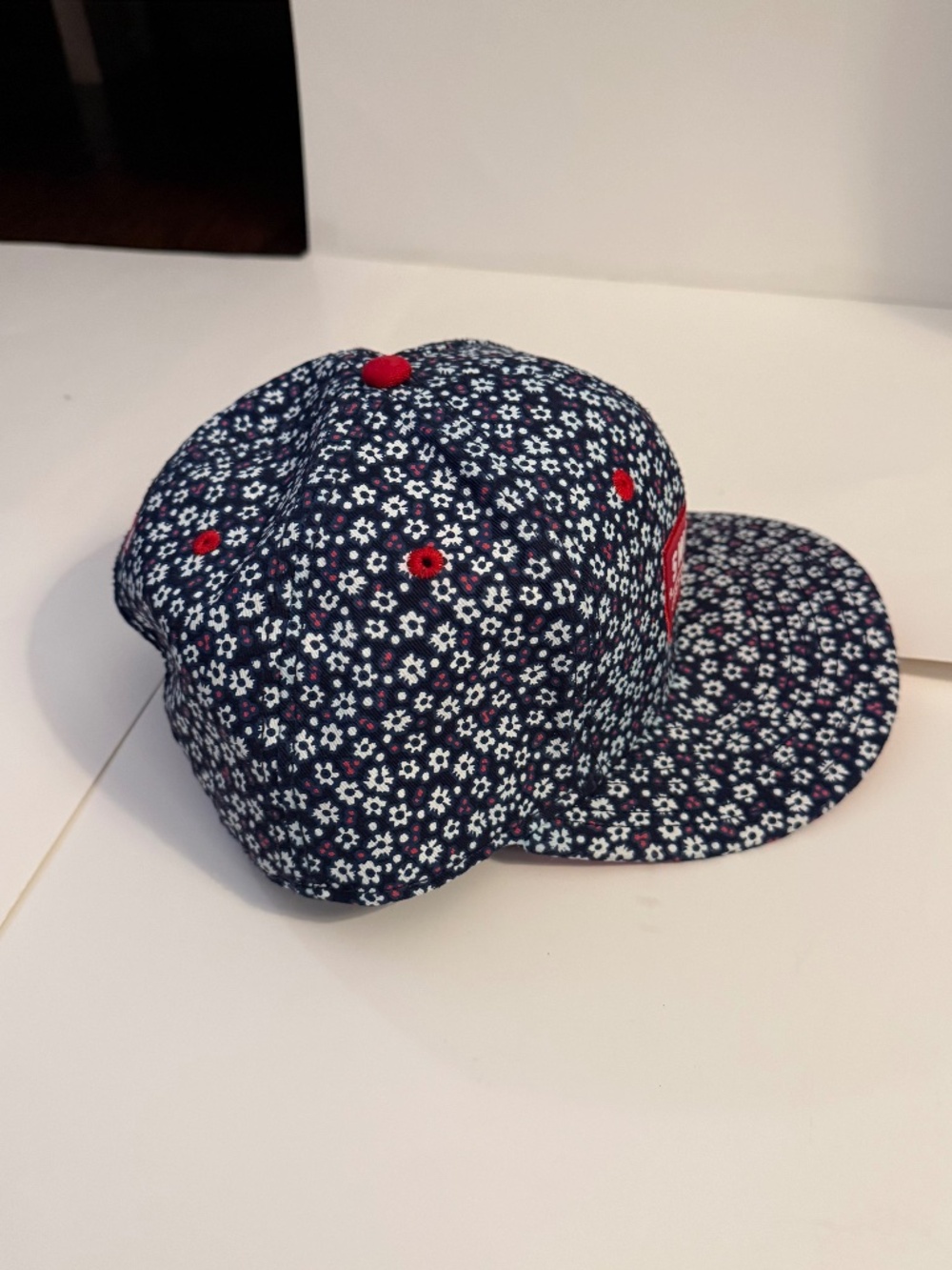 Justin Bieber Swaggy Hat - Picture 4 of 6